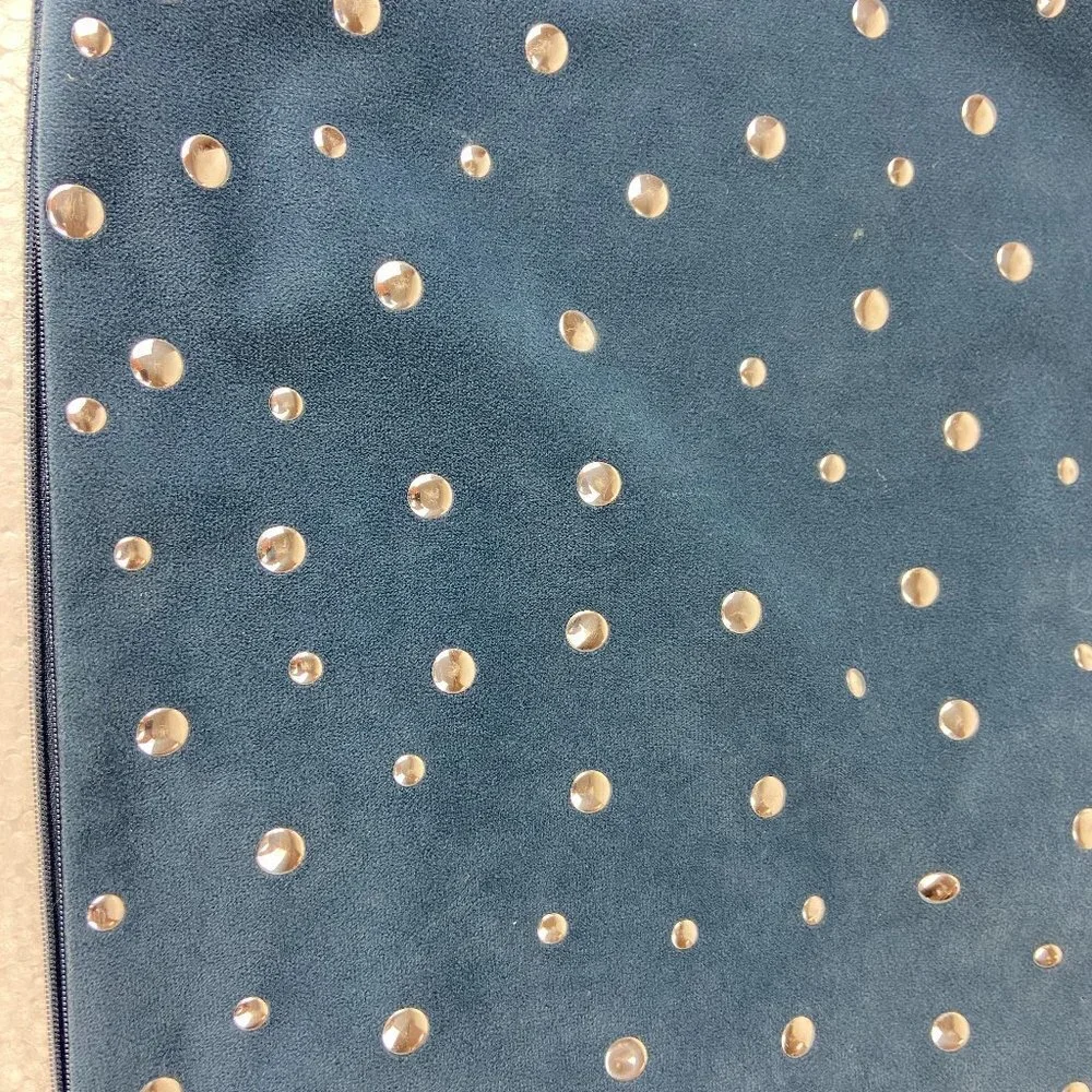 Pillow Case Velvet Silver rivets 17